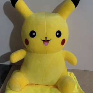 Peluche con pikachu  colcha 50cm