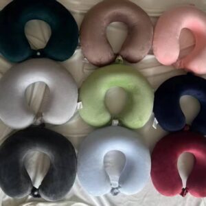 Peluche almohada de cuello liso