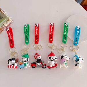Llavero Snoopy disfrutando